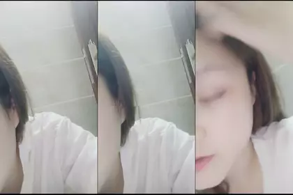 慎入无漏点 来个娇小可爱的小妹妹 上直播赚点零花钱 手腕很厉害有嘴巴就能让狼友们掏出钱 part1