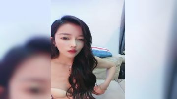 上海超顶一级模特儿-❤️一库一库-❤️逼里塞棉条、大姨妈来了，大哥一刷火箭，立马化身骚货，表情甚是淫荡！第02集