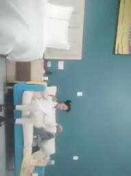 【小夏探花】，哪吒头00后嫩妹，乖巧可爱，清纯温柔，猛男蹂躏小花朵，舌吻啪啪，今夜不虚度，人气登顶