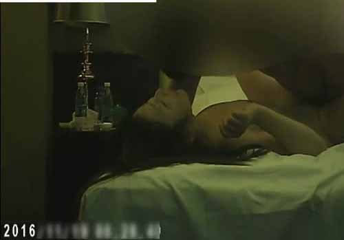 牛奶哥酒店约炮有夫之妇地方电视台主持人曼文舔